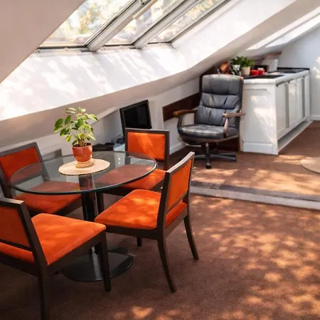 Appartement L’écrin Sous Les Toits – Coeur De Paris
